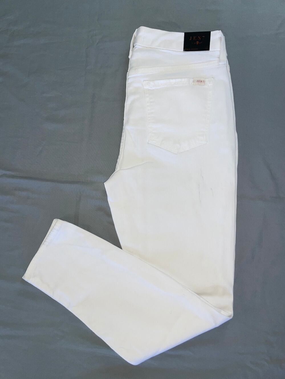 7 For All Mankind for Jen7 Lightweight Stretch Ankle Skinny Jeans. Size 6, NWT!